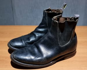 RM Williams Chinchilla boots - Bordeaux Size 8, Men's Shoes, Gumtree  Australia Queanbeyan Area - Queanbeyan