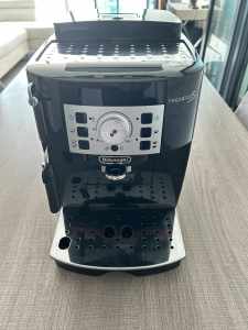 Delonghi Magnifica S Fully Automatic Coffee Machine