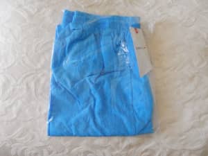 Speedo mens board shorts, size medium, brand new, blue