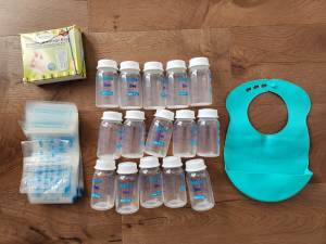 21x BRAND NEW Breast Milk Storage Bag Pre-sterilized FREE Bottles Bib