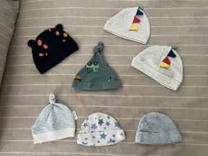 NEW Baby beanies, mittens & booties- material & knitted