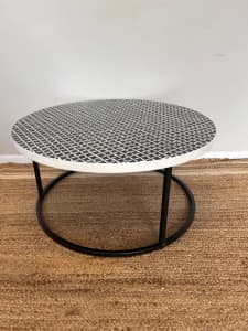 Cool coffee table - New