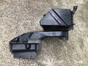 NISSAN SKYLINE R34 FACTORY AIR INTAKE AIR BOX AND INTAKE DUCT