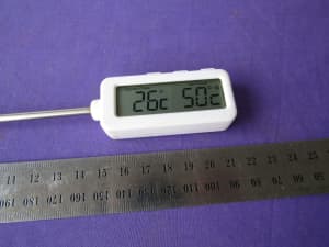 Digital Thermometer - Thermometers - Heatworks