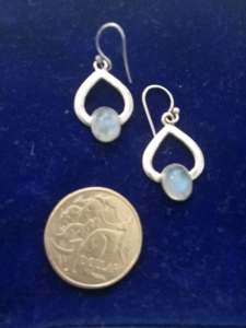 Vintage silver & natural moonstone earrings. 