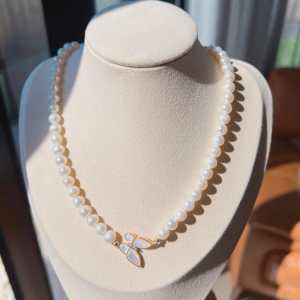 Beautiful good quality Natural Real Pearl beaded Necklace 
