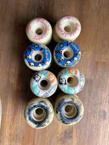 4 sets of skateboard wheels
