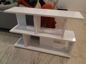 White Medium Sized Modular Bookcase