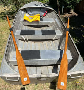 12 Riverra Stacer Alloy boat with 7 ft oars