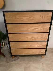 Dark wood and oak chest of drawers
