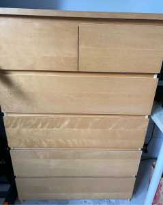 Tallboy - 6 drawer solid timber tallboy, mint Condition $118