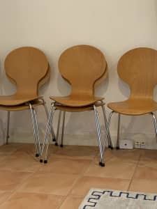 Dining chairs x5