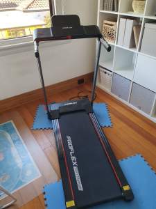 Electric, Fold Up Treadmill