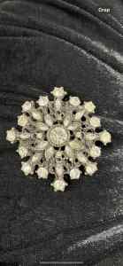 $10 Diamante brooch large 5 cm diameter