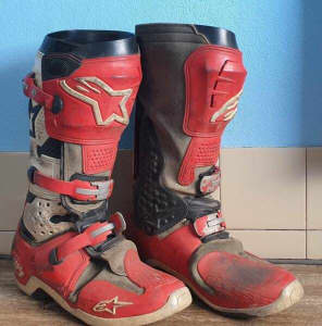Alpine star Tech 10 boots size 13 red/ White
