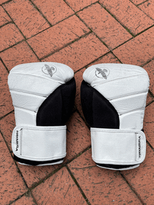 Hayabusa Tokushu 16oz Boxing Gloves