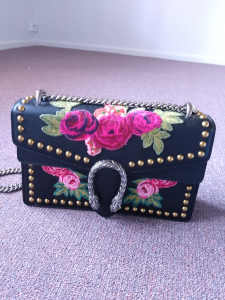 Gucci floral embroidered calf skin leather dionysus bag 