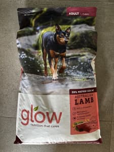 Dog food brand new. - Glow - Lamb