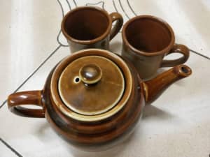 Lovely VINTAGE Brown Ceramic TEA POT teapot h13 d13 cm