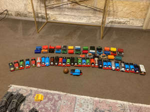 Thomas the tank track master engines and track for 5 sets