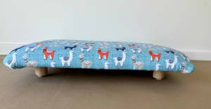 Custom pet cat / dog bed. 600 x 400. Buy direct from maker