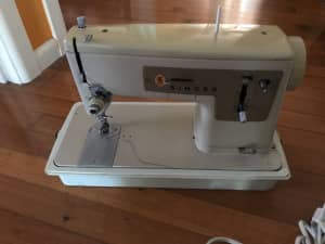 Singer 427 vintage sewing machine