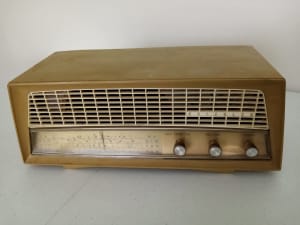 Antique KRIESLER Radio