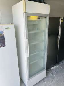Husky commercial display fridge 360L