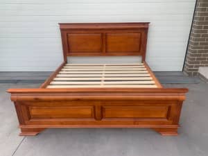 BRAND NEW classic king size pine timber bed