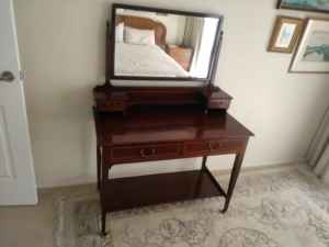 Sheraton revival dresser h150cm 107x56cm good condition