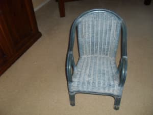VINTAGE TODDLER CANE CHAIR.
