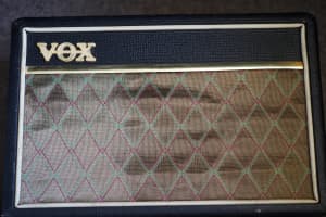 VOX Path finder 10W guitar Amp