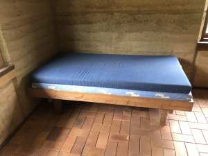 Single bed mattress and frame