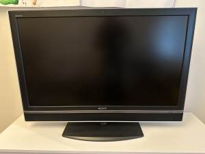 Sony Bravia LCD TV 46” KDL 46V2000