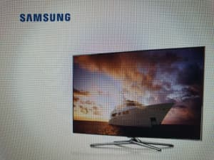 Samsung 46 inch Smart TV with detach camera