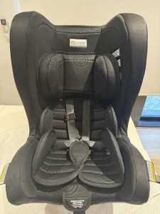 Infasecure car seat 0-4 years, excellent condition bargain $150