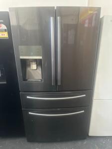 Hisense 585L PureFlat Refrigerator