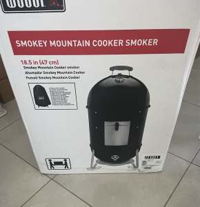 Weber Smokey Mountain cooker