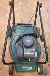 Victa Lawn mower in great condition 