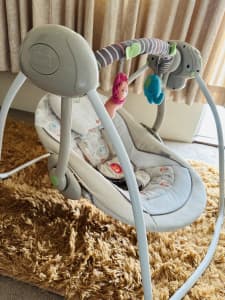 Automatic Baby swing (almost new) $40