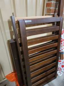 Wooden baby cot /toddler bed
