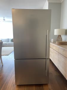 Fisher & Paykel 519L Stainless Steel Fridge