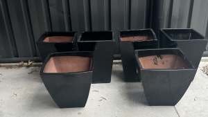 Large Ceramic Outdoor Pots X 6 - good condition