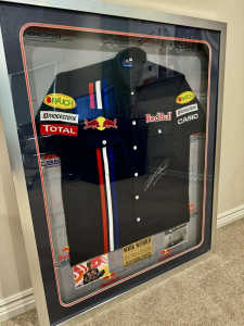 Mark webber hand signed & framed Red Bull Racing Shirt