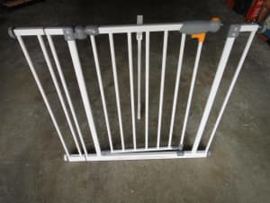 CHILD SAFETY GATE with  EXTENSION