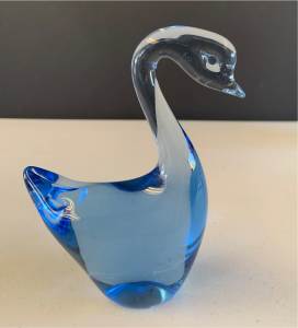 Glass Blue Swan Figurine 15cm High. Perfect condition.
