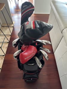 MD Golf Clubs with bag 