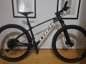 2020 trek xcaliber 8 in new condtion just serviced wicked bike