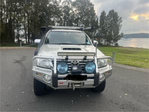 2012 Hilux SR5 with Jan 2025 rego and all geared up