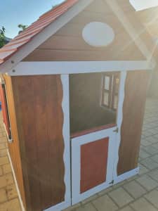 Refurbished Cubby House -* Delivered and Installed